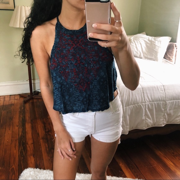 Hollister Tops - Hollister Embroidered Crop Top